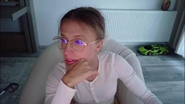 Image 10 of deidi_sweet Stream on Chaturbate on 1 month ago