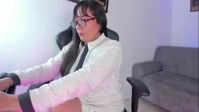 Image 3 of deisy_queen Stream on Chaturbate on 9 days ago