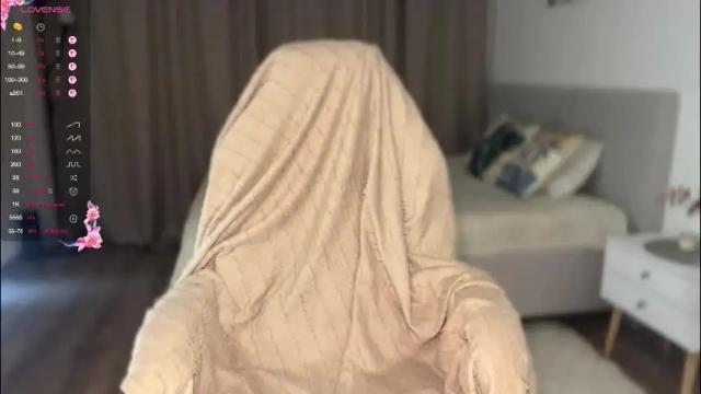 Image 2 of delanona Stream on Chaturbate on 2 months ago