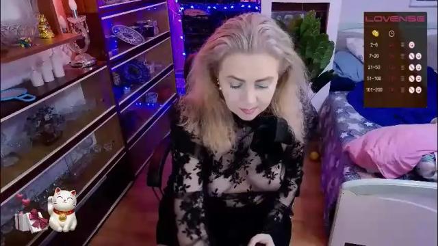 Image 3 of delicecat Stream on Chaturbate on 1 month ago