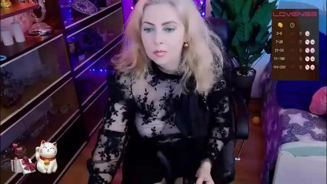 Image 7 of delicecat Stream on Chaturbate on 26 days ago