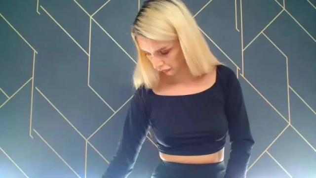 Image 7 of deliciaalove Stream on Chaturbate on 13 months ago