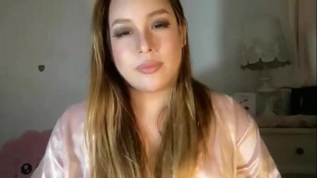 Image 3 of delicious_iya69 Stream on Chaturbate on 1 month ago