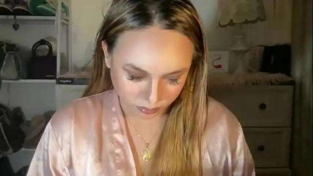 Image 3 of delicious_iya69 Stream on Chaturbate on 1 month ago