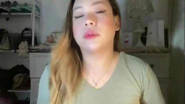 Image 2 of delicious_iya69 Stream on Chaturbate on 19 days ago