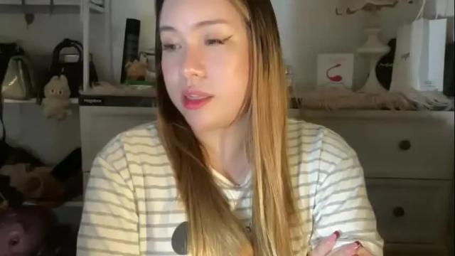 Image 12 of delicious_iya69 Stream on Chaturbate on 12 days ago