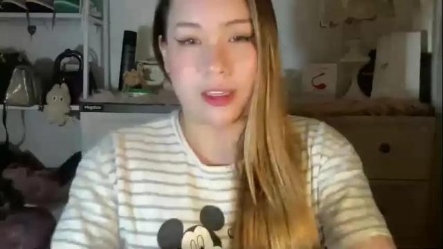 Image 2 of delicious_iya69 Stream on Chaturbate on 12 days ago