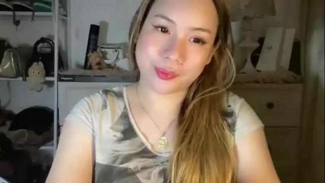 Image 3 of delicious_iya69 Stream on Chaturbate on 9 days ago