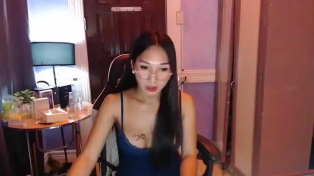 Image 2 of delicious_violaxx Stream on Chaturbate on 14 months ago