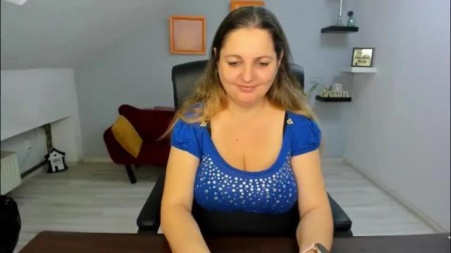 Image 3 of deliciouslolly Stream on Chaturbate on 1 month ago