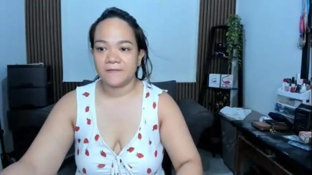 Image 4 of delightfulcurvy Stream on Chaturbate on 1 month ago