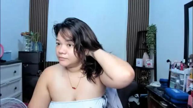 Image 4 of delightfulcurvy Stream on Chaturbate on 2 months ago