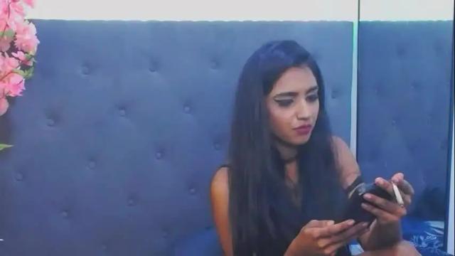 Image 11 of delilah_blazee Stream on Chaturbate on 1 month ago