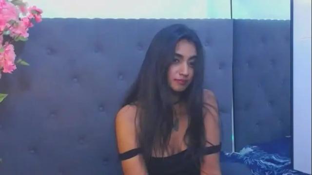 Image 11 of delilah_blazee Stream on Chaturbate on 1 month ago