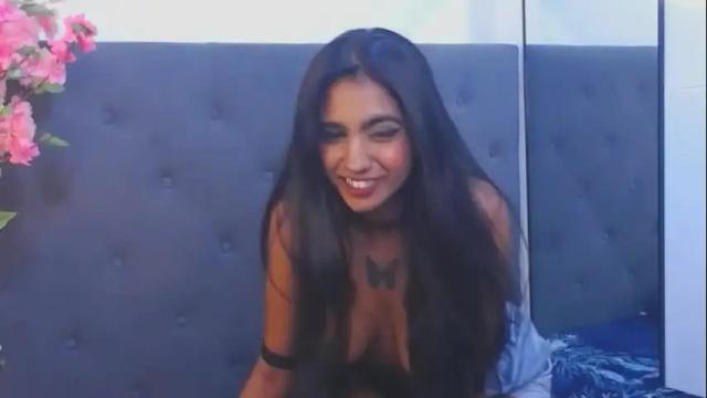 Image 2 of delilah_blazee Stream on Chaturbate on 1 month ago
