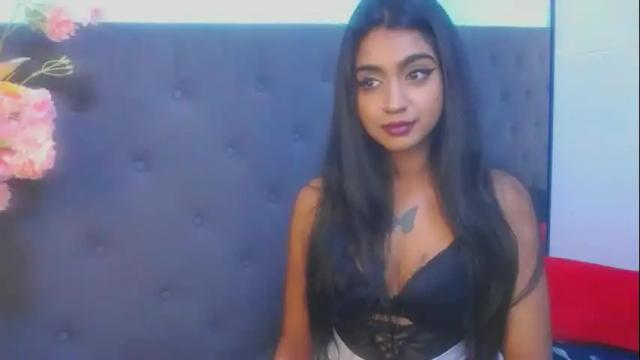 Image 12 of delilah_blazee Stream on Chaturbate on 7 days ago
