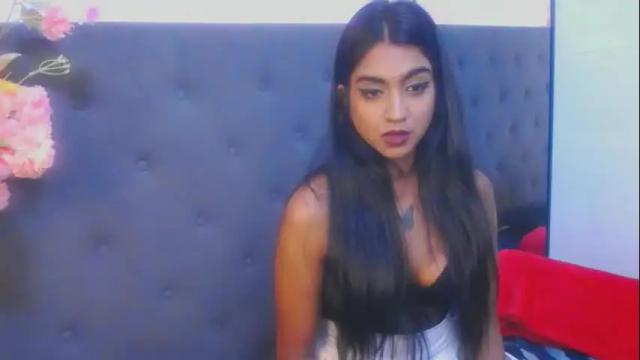 Image 2 of delilah_blazee Stream on Chaturbate on 7 days ago