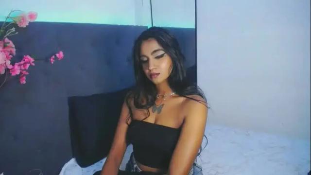 Image 10 of delilah_blazee Stream on Chaturbate on 4 days ago