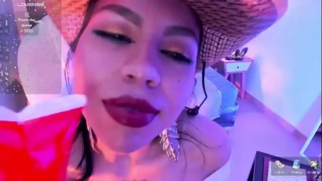 Image 3 of delilah_fix Stream on Chaturbate on 2 days ago