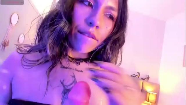 Image 4 of delilah_fix Stream on Chaturbate on 2 months ago