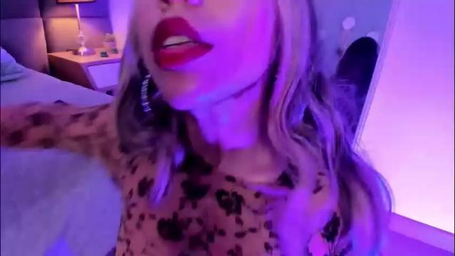 Image 11 of delilah_fix Stream on Chaturbate on 1 month ago