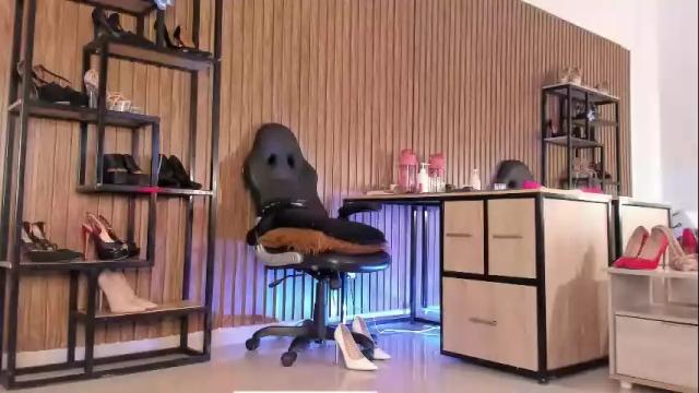 Image 10 of delilah_smith_1 Stream on Chaturbate on 15 days ago