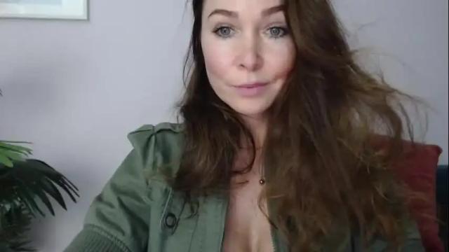 Image 12 of delilah_sweet Stream on Chaturbate on 6 months ago