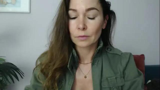 Image 4 of delilah_sweet Stream on Chaturbate on 4 months ago