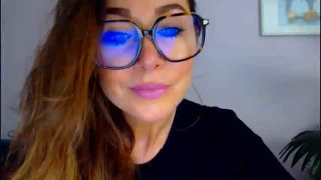 Image 2 of delilah_sweet Stream on Chaturbate on 2 months ago