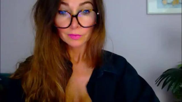 Image 2 of delilah_sweet Stream on Chaturbate on 2 months ago