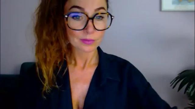 Image 3 of delilah_sweet Stream on Chaturbate on 1 month ago