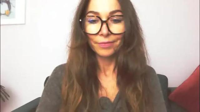 Image 3 of delilah_sweet Stream on Chaturbate on 27 days ago