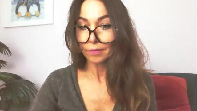 Image 6 of delilah_sweet Stream on Chaturbate on 27 days ago