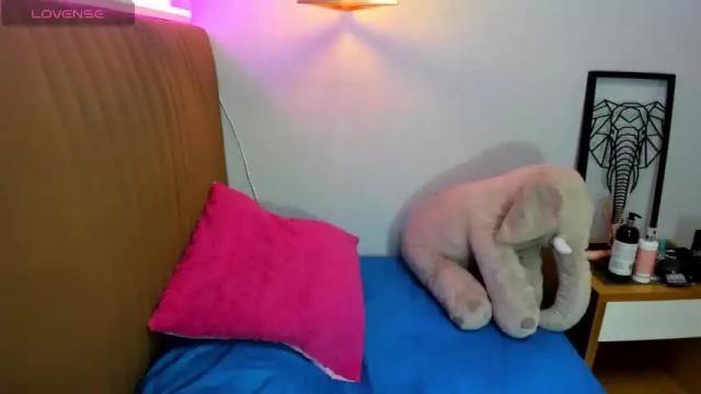 Image 3 of delilaquinn Stream on Chaturbate on 12 months ago