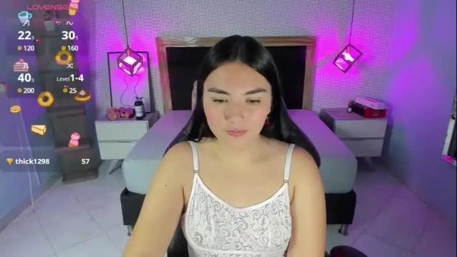 Image 4 of delilaquinn Stream on Chaturbate on 1 month ago