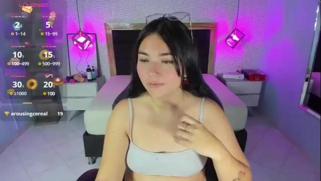 Image 11 of delilaquinn Stream on Chaturbate on 23 days ago