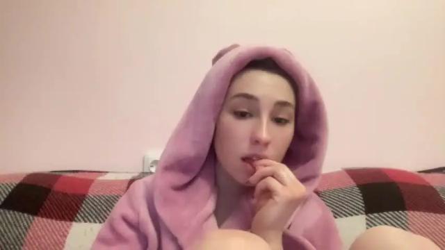 Image 3 of deliverysmile Stream on Chaturbate on 14 months ago