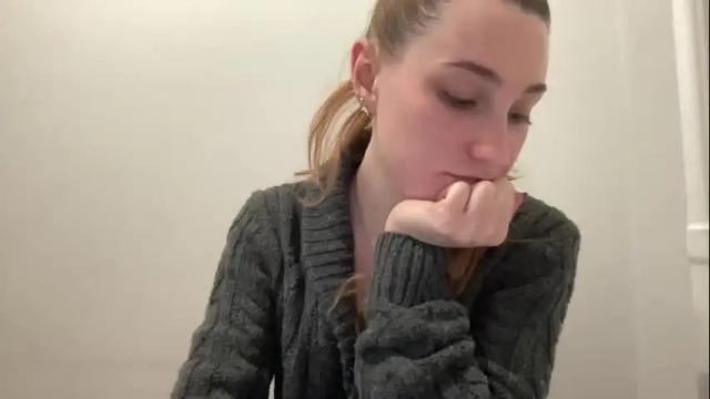 Image 3 of deliverysmile Stream on Chaturbate on 1 month ago