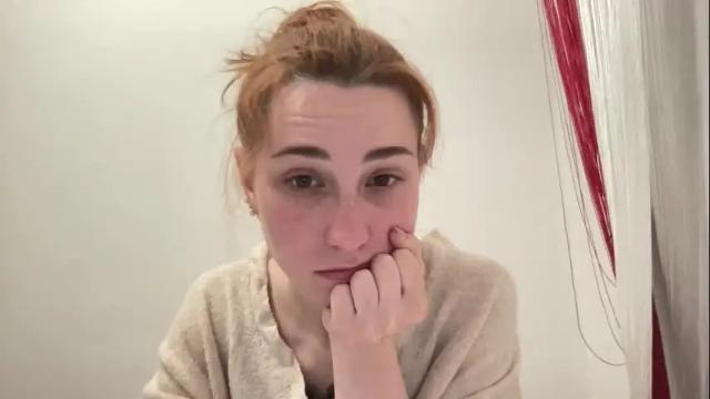Image 4 of deliverysmile Stream on Chaturbate on 20 days ago