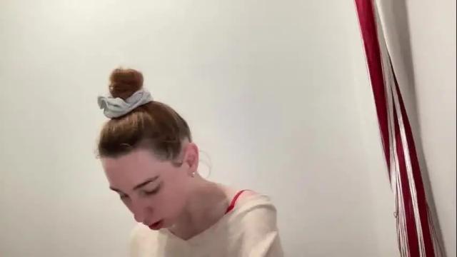 Image 3 of deliverysmile Stream on Chaturbate on 3 months ago