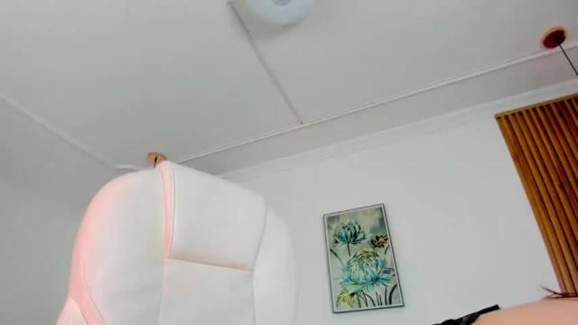 Image 12 of della_black Stream on Chaturbate on 23 months ago