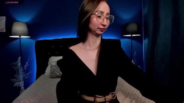 Image 12 of delores_adams Stream on Chaturbate on 13 months ago