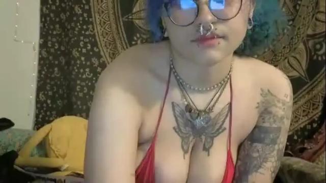 Image 3 of deluxxxeblu Stream on Chaturbate on 4 months ago