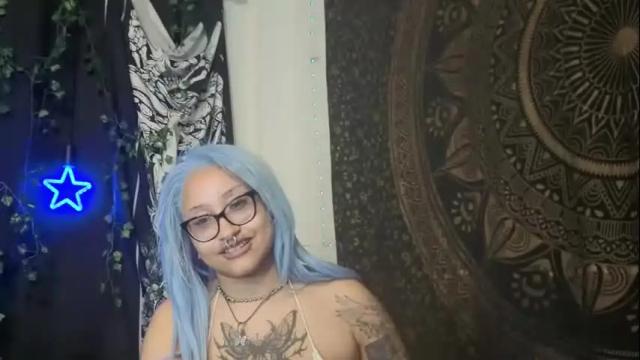 Image 4 of deluxxxeblu Stream on Chaturbate on 3 months ago
