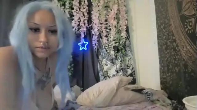 Image 8 of deluxxxeblu Stream on Chaturbate on 2 months ago