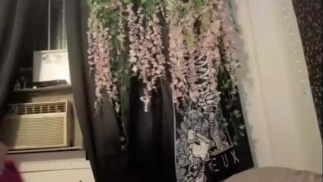 Image 10 of deluxxxeblu Stream on Chaturbate on 2 months ago