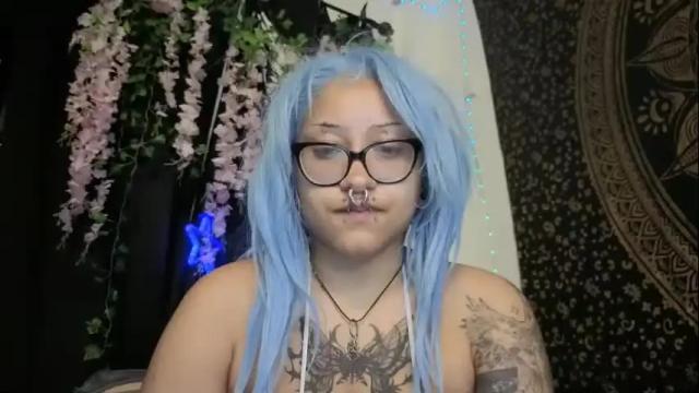 Image 11 of deluxxxeblu Stream on Chaturbate on 2 months ago