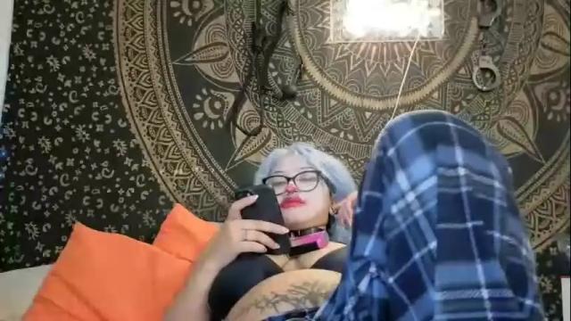 Image 12 of deluxxxeblu Stream on Chaturbate on 2 months ago