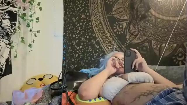 Thumbnail 1, deluxxxeblu's Stream at Chaturbate, 2 months ago