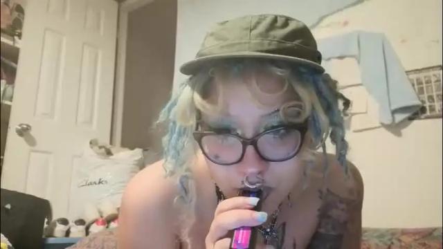 Image 12 of deluxxxeblu Stream on Chaturbate on 18 hours ago